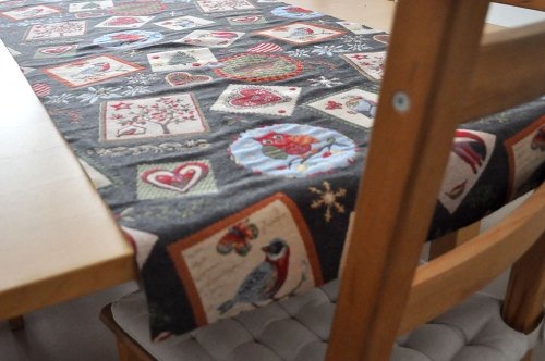 Tischläufer mit Winter-Motiven Tischläufer mit Winter-Motiven