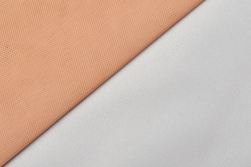 Feinmaschiger Tüll in zarten Pastell-Tönen - ein Traum für Ballerinas, Feen und Co! 70204219 Tuell Apricot Standard Tüll Tüll Pastell ApricotTüll in Pastell-Tönen
