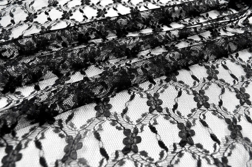 Toller Spitzenstoff mit raffiniertem Muster in verführerischem Schwarz Bk5615 Spitze Blumen Schwarz Spitze Spitzenstoff - Floral-Ornament - Schwarz