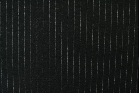 Exklusiver Baumwollflanell in Schwarz mit Nadelstreifen – weich, edel, hochwertig Bk7690 Baumwollflanellnadelstreifen Schwarz (1) Flanell Baumwollflanell Nadelstreifen - SchwarzSchwarzer Baumwollflanell mit weißen nadelstreifen