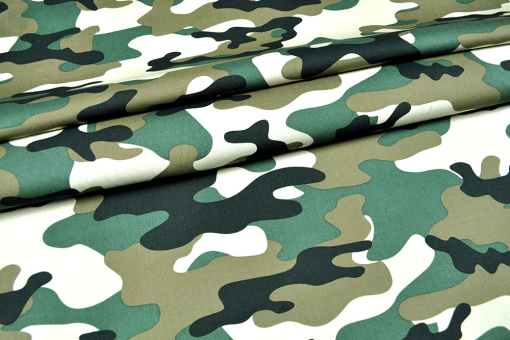 Leichte Meterware aus reiner Baumwolle mit klassischem Camouflage-Muster Co6438 Baumwoll Popeline Camouflage Gruen Baumwolle Tarnstoffe Baumwoll-Popeline - Military Classic - GrünBaumwollstoff mit grünem Camouflagemuster