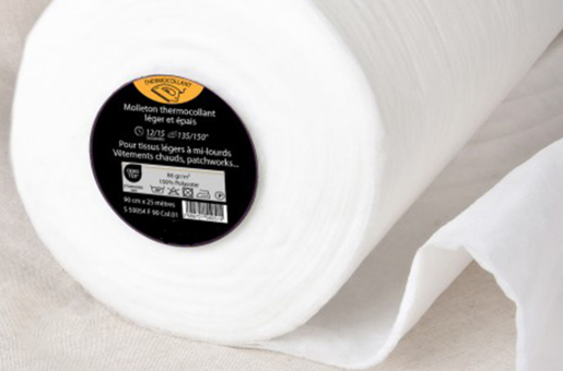 Aufbügelbares Polyestervlies - Speziell entwickelt für Patchwork und zum Steppen von warmen Kleidungsstücken Co6840 Aufebgelbares Polyester Weiss Patchworkstoffe Meterware Volumenvlies aufbügelbar - WeißPolyester Volumenvlies aufbuegelbar in Weiss