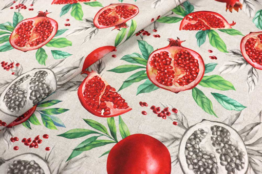 Dieser Stoff ist eine GRANATe! Ein fruchtiges Motiv und Recyclingfasern ergeben das Must-have für Frühling und Sommer! Dekostoff Recycling Granatapfel S4 1 Dekostoffe Obst/Gemüse Dekostoff Recycling - GranatapfelDekostoff mit Granatapfel-Motiv