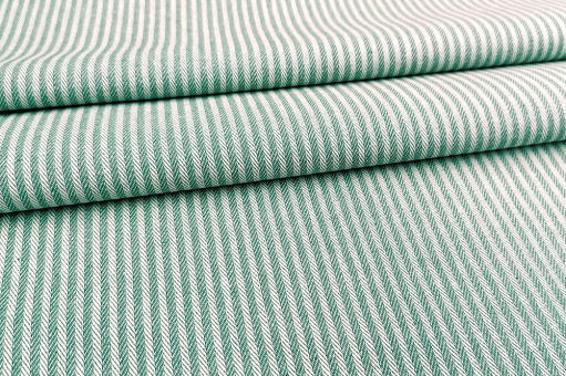 Jacquard-Dekostoff in soften Beige- und Grüntönen mit klassischem Streifenmuster Ds1722 Dekostoff Streifen Gruen Dekostoffe Jacquard Dekostoff Simply - Streifen - GrünGrün gestreifter Deko-Jacquard