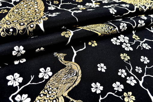 Aufwändig gewebter Jacquard-Stoff mit edel glänzendem Design - ein Traum! Ds1849 Dekostoff Pfau Schwarz S4 Dekostoffe Jacquard Luxus-Jacquard - Romantischer Pfau - Schwarz/GoldJacquard-Dekostoff mit Pfauen