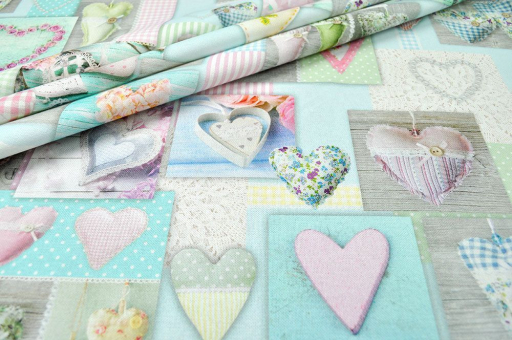 Toller Dekostoff aus 100% Baumwolle mit HErzmotiv im trendigen Patchwork-Stil Ds2248 Dekostoff Pastellherzen Baumwolle Herzen Dekostoff Baumwolle - Patchwork-Herzen Pastelltöne