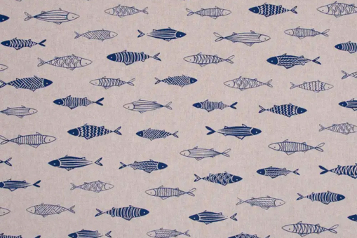 Pures Meeres-Feeling auf rustikalem Mischgewebe - ein stimmungsvoller Dekostoff mit Charme! Ds2536 Dekostoff Fische Dekostoffe Maritim Dekostoff Leinenoptik - Blaue FischeDekostoff mit Fischen
