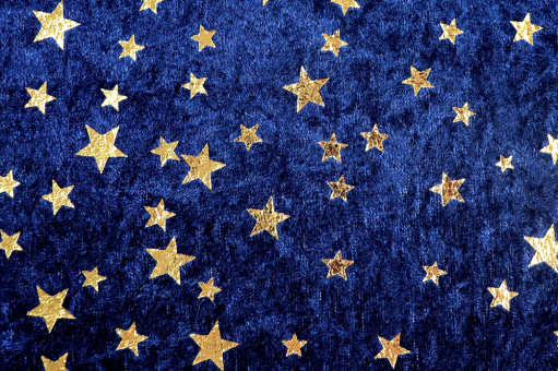 Effektvoller Pannesamt mit glänzenden Foliensternen - toll für Weihnachten, edle Kostüme und mehr Fn1325 Pannesamt Sterne Pannesamt Pannesamt - Goldsterne - NachtblauPannesamt mit Sternen