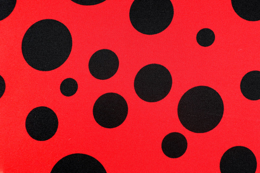 Fn1333 Satin Punkte Rot Schwarz Kostümstoffe Satin Punkte - Rot/SchwarzSatin mit Punkten