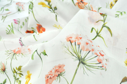 Wunderschöner Gardinenstoff, der mit seinem bunten Blumenmuster den Frühling direkt in Ihre Wohnung trägt Gs5104 Gardinenstoff Blumenwiese Gelb Gardinen transparent Gardinenstoff transparent - Blumenwiese - GelbTransparenter Gardinenstoff mit buntem Blumenmuster