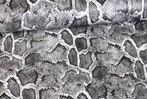 Elastisches Lederimitat in Schlangenhaut-Optik in Grauabstufungen Kl1177910 Schlange Silbergrau S4 Schlange - Kunstleder Stretch-Kunstleder - Schlange - SilbergrauSchlangen-Kunstleder in Grau