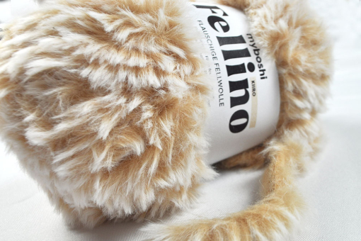 Voluminöse, flauschige Wolle, die an Kunstfell erinnert - für super flauschige Projekte! Myboshi Fellino Wolle Mützenwolle Myboshi Fellino - 100 g - KiiroWolle in Felloptik