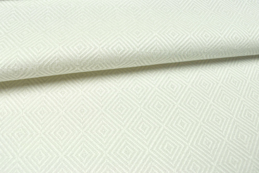 Teflonbeschichteter Jacquard mit eingewebtem Rautenmuster in hellem Creme Om5090 Outdoor Jacquard Raute Creme Outdoor Outdoor-Jacquard Dralon® - Raute - CremeHochwertiger Jacquard-Outdoorstoff mit Rautenmuster in hellem Creme