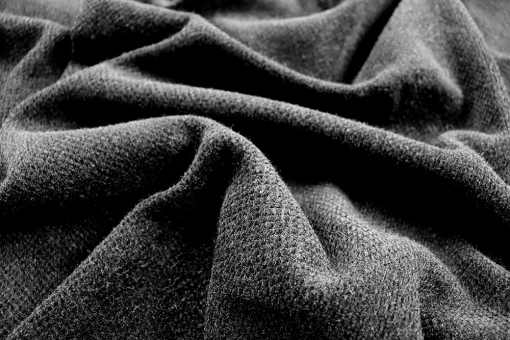 Schwerer Strick mit samtiger Haptik, tiefschwarz für modische Projekte! Sp155191 Sonderposten NEU Strickstoff - schwer und samtig - Schwarz
