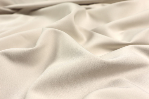 Bequemer Bekleidungsstoff in sommerlichem Cremeton Sp155403 Sonderposten Bekleidungsstoffe Hosenstoff Stretch - Eierschale