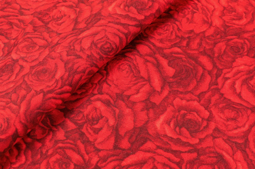 Ein prächtiger Rosentraum auf reiner Baumwolle Sp163002 Baumwollstoff Rosen S4 Baumwolle Blumen Baumwollstoff - Rote RosenBaumwollstoff mit Blumenmotiv