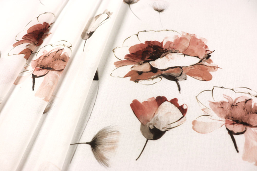Digital bedruckter, feiner Gardinenstoff mit floralem Design, das bezaubert! Sp174037 Gardinenstoffblumen 1 Gardinen transparent Gardinenstoff - Poppy RomanceGardinenstoff mit BLumen