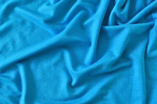 165 cm breit, locker-leicht - ein Spitzenstoff zum kleinen Preis! Sp174052 Jersey Hellblau Uni Jersey - HellblauJersey in Hellblau