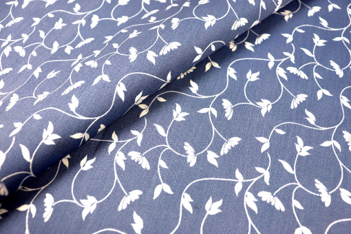 Floral gemusterter Deko-Satin für Gardinen, Bettwäsche und vieles mehr - überbreite Ware zum Spitzenpreis! Sp177009 Dekostoff Satin Ranken S4 Blumen, Früchte, Pflanzen - 280 cm Dekostoffe Dekostoff - Ranken Lilac - 280 cmDekostoff mit Ranken