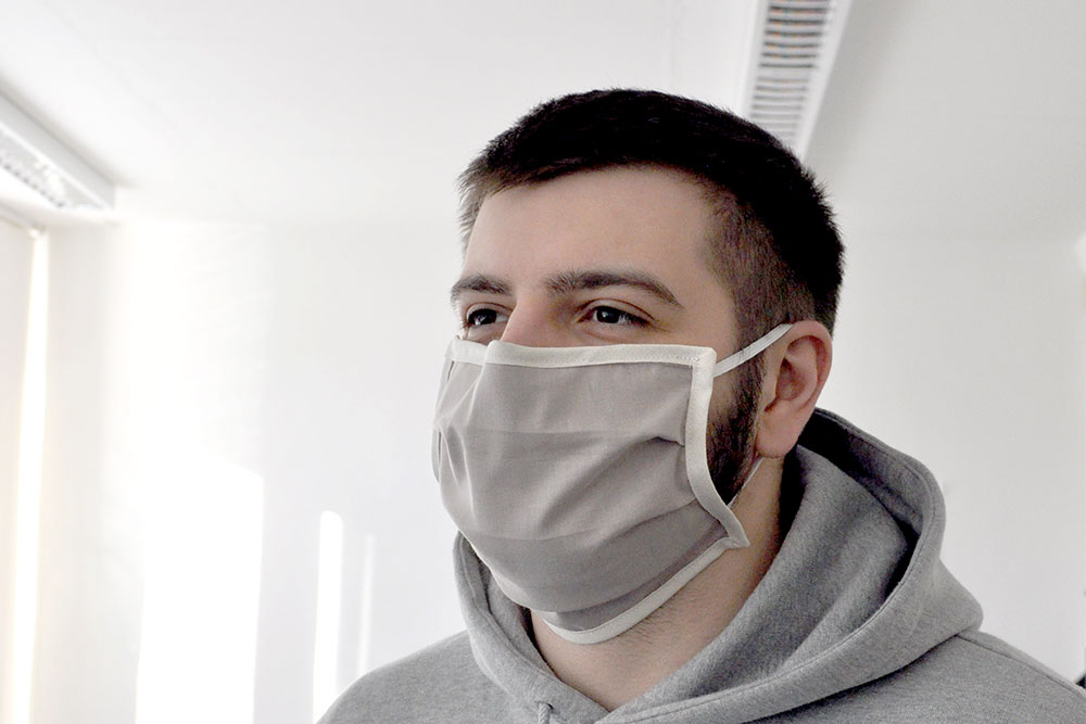 Selbstgenähte Mund-/ Nasen-Masken helfen  Farbtafel S4 Neu Ohne(4) Medizinischer Bereich Baumwollstoff - Mundschutz