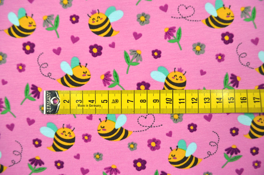Fleißige Bienchen auf hochwertigem Jersey - ideal für allerlei Einsatzzwecke geeignet! Bk7054 Jersey Stoff Suee Bienchen S4 Sale Jersey - Bienenkönigin