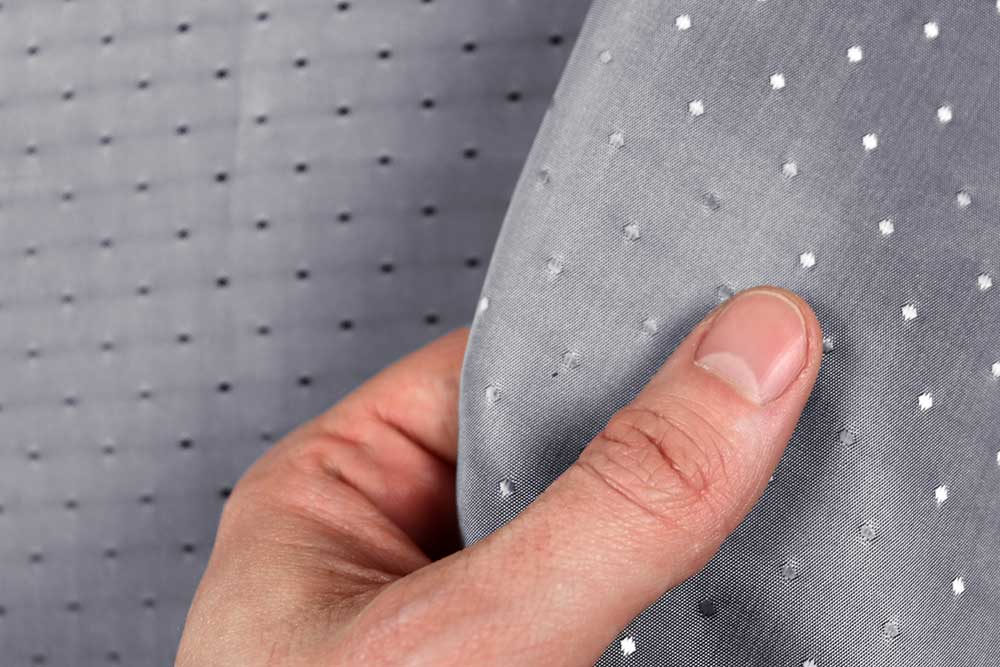Acetat-Viskose-Taft mit durchgewebten Pünktchen - edel, geschmeidig, super schick! Bk7530910 Taft Punkte Silber S4 Taft Jacquard-Taft deluxe - Punkte - Silber
