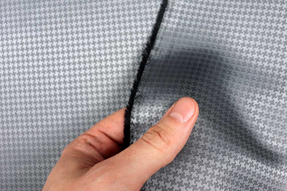 Edles Acetat, geschmeidige Viskose und ein schickes Karomuster in Jacquard-Webart! Bk7532910 Taft Pepita Silber Taft Jacquard-Taft deluxe - Pepita - Silber