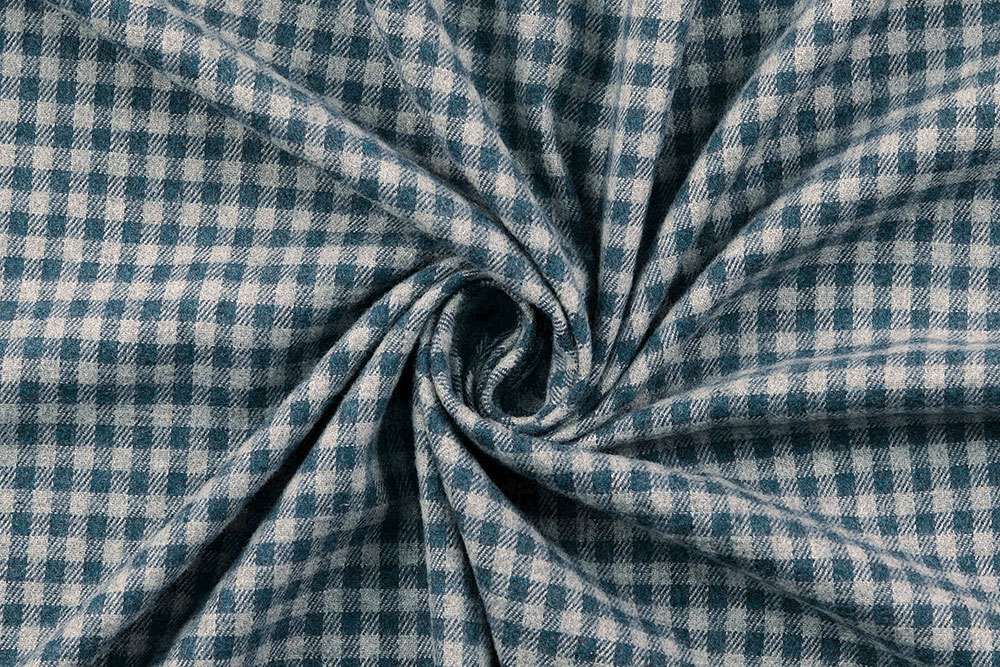 Weicher Flanell mit klassischem Karomuster in dunklem Blau - ideal für wärmende Kreationen! Bk7603 Flanell Vichy Karo Nachtblau Flanell Flanellstoff - Vichy Karo - Nachtblau