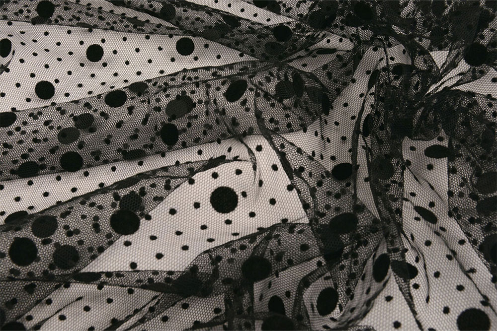Feiner, schwarzer Tüll mit Punkten in unterschiedlicher Größe Bk7675 Tuell Black Dots S4 Standard Tüll Tüll - Black Dots