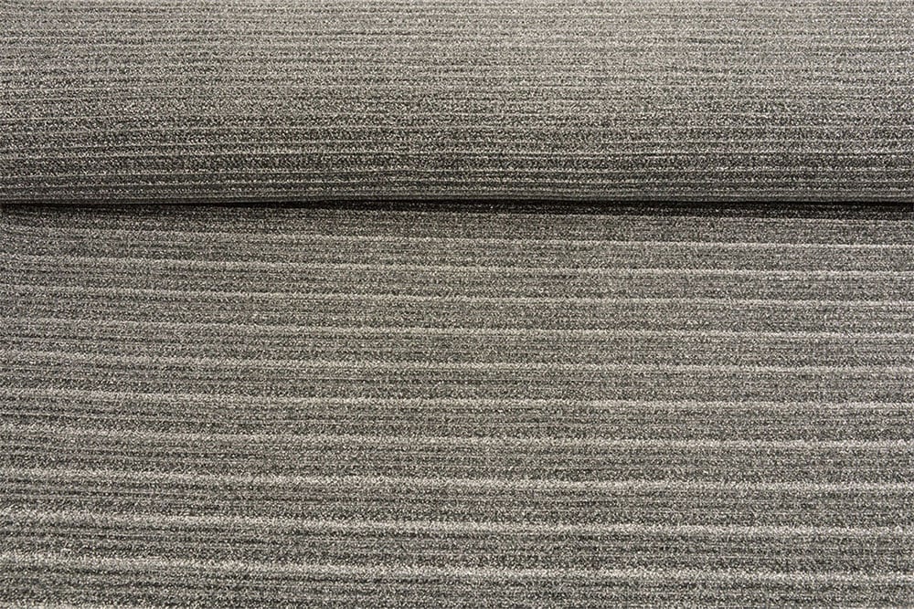 Glitzernder, festlicher Bekleidungsstoff mit Lurexfäden in edlem Silber Lurex Plissee Falte Silber Festliche Stoffe Lurex-Plissee - Glamour - Silber