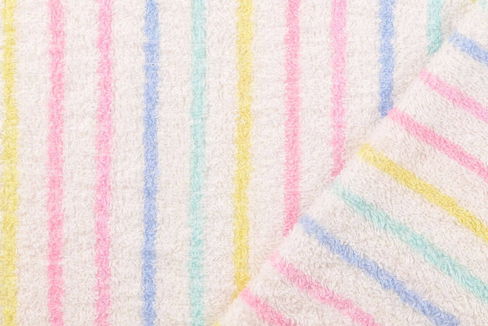 Flauschiger Frottee mit bunten Streifen – ideal für Kinderbekleidung, Handtücher und Wohlfühlwäsche. Bk7839 Frottee Candystripes Frottee Frottee - Candy Stripes