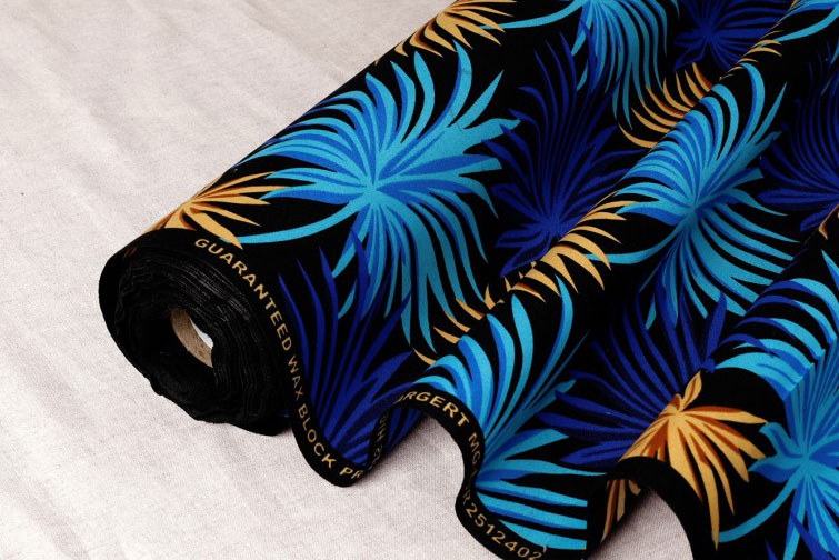 Beidseitig bedruckter Stoff im Stil traditioneller afrikanischer Motive, herrlich weich und pflegeleicht!  Bk7933 African Waxprint Afrika Wickelstoffe African Waxprint - Vuyo