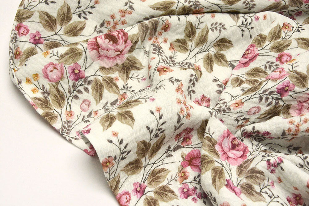 Floral bedrucktes Baumwollgewebe, herrlich weich und luftig-leicht! Bk7977 Musselin Rosen S4 Mai Musselin - Rose Nostalgia