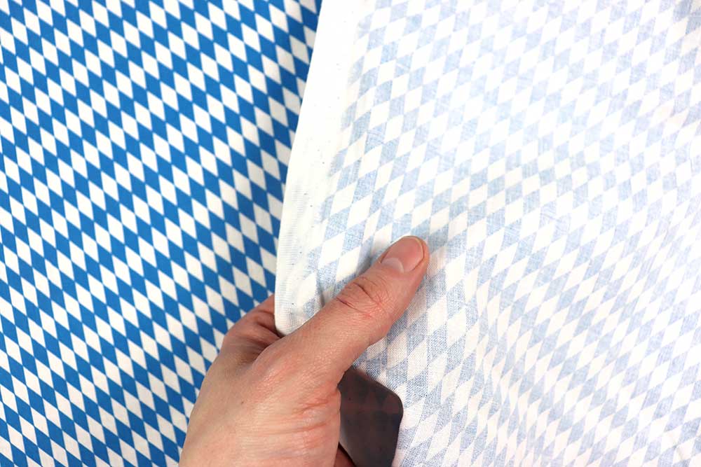 Reiner Baumwollstoff mit der klassischen Weiß-Blau-Raute Co6122 Baumwollstoff Bayern Raute S4y bedr. Bekl. Stoffe Baumwollstoff - Bayerische Raute groß - Weiß/Blau