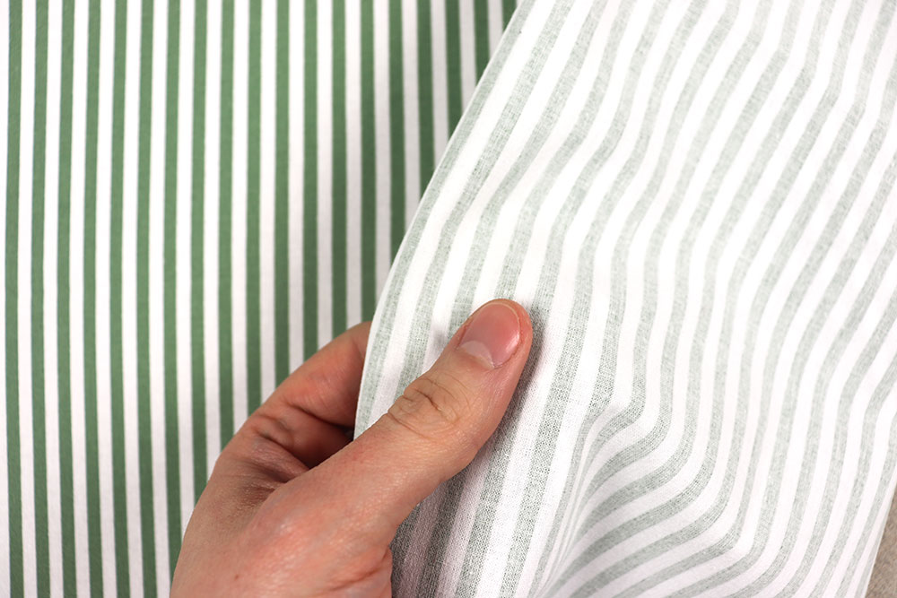 Bunt gestreifte Ware aus reiner Baumwolle in klassisch-zeitlosen Farben! Co6968440 Baumwollstoff Streifen Weiss Gruen S4 Dekostoffe Streifen Baumwollstoff - Streifen - Weiß/Grün
