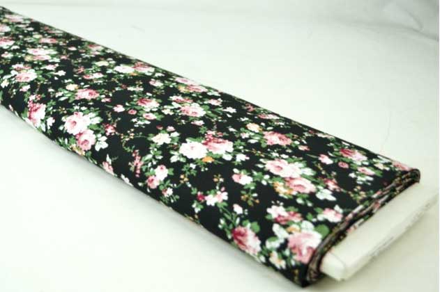 Üppiges Rosendesign auf reiner Baumwolle - Nostalgie pur! Co6973 Baumwollstoff Rosen Schwarz Baumwolle Blumen Baumwollstoff - Classic Roses - Schwarz