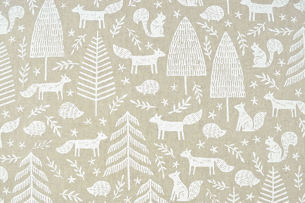 Traumhaftes Tier-Design, das wie von Hand gezeichnet wirkt, auf rustikaler Meterware für atemberaubende Deko-Kreationen! Ds2395 Dekostoff Leinenoptik White Animal Forest S4y (1) Übergardinen Dekostoff Leinenoptik - White Animal Forest