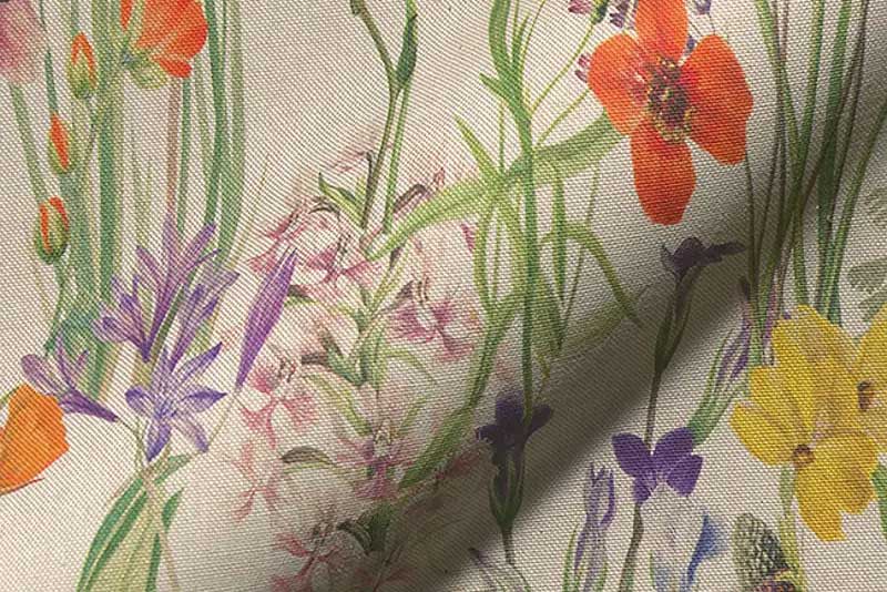 Ein floraler Design-Traum auf hochwertigem Gewebe in rustikaler Leinenoptik Ds2528 Dekostoff Wiesenblumen Digital-Drucke Dekostoff Premium - Wiesenblumen