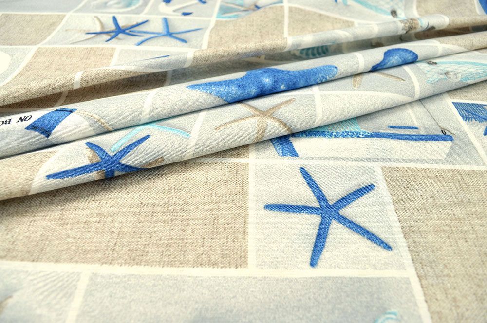 Seestern, Rettungsring, Muschel und Sand - fertig ist ein einfaches wie geniales Beach-Design auf überbreitem Dekostoff Ds3129 Dekostoff Ueberbreit Maritim Übergardinen Dekostoff Leinenoptik - Seesterne, Muscheln und Co. - 280 cm