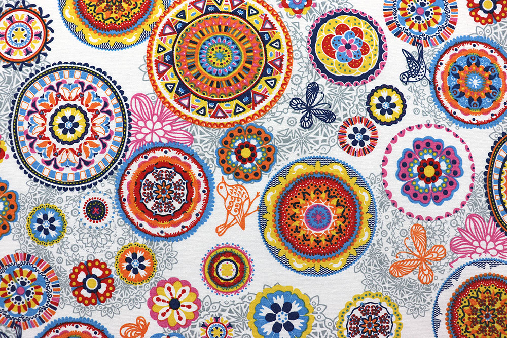 Überbreiter Dekostoff mit überwältigendem Mandala-Motiv, das bis ins kleinste Detail liebevoll designt wurde Ds3329 Dekostoff Mandalas Hellblau S4 Ornamente - 280 cm Dekostoffe Dekostoff - Mandala Azul - 280 cm