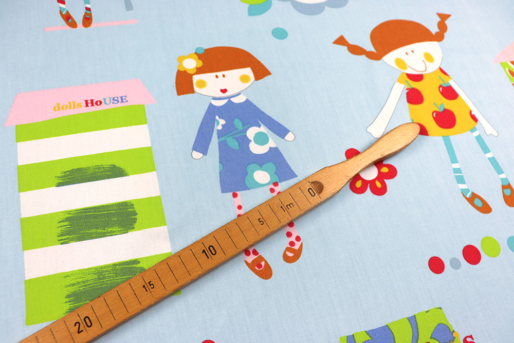 Süße Püppchen auf hellblauer Grundware in praktischer Überbreite mit 10.000 Scheuertouren - verleihen Sie dem Kinderzimmer einen neuen LooK! Ds5460 Dekostoff Deluxe Dolly Hellblau S4y % Sale Lagerräumung Dekostoff deluxe - Doggy - Dolly - 280 cm - Hellblau