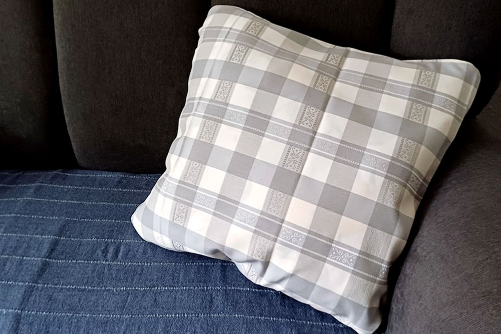 1A-Dekostoff mit Landhaus-Charakter - Made in Germany - Top-Qualität - Spitzenpreis! Ds5984 Dekostoff Landhaus Karo S4 Übergardinen Dekostoff - Garmisch