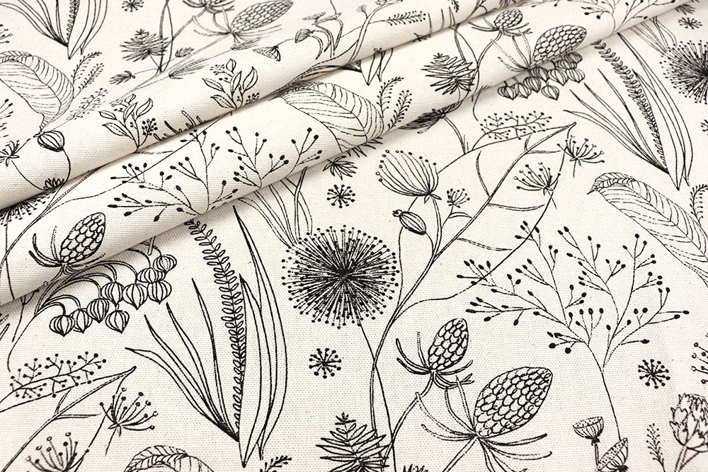 Robuster Dekostoff mit sehr hohem Baumwollanteil und einem dezenten Pflanzenmotiv, das sich toll kombinieren lässt! Ds6259 Dekostoff Toile Wiese S4 Dekostoffe Pflanzen Dekostoff Premium - Flower Toile