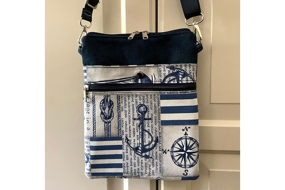 Maritimer Dekostoff mit blau-weißen Segelschiff-Motiven – bringt frischen, nautischen Charme in jedes Zuhause Ds6282 Dekostoff Sailman Dekostoffe Maritim Dekostoff - Sailman - 280 cm