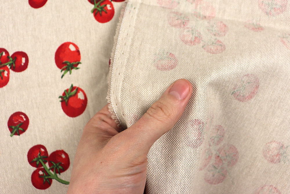 Sie lieben Kirschen? Und können von Tomaten nicht genug kriegen? Dieser rustikal wirkende Dekostoff ist für Sie gemacht! Ds6360 Dekostoff Leinenoptik Kirschtomaten S4 Dekostoffe NEU  Dekostoff Leinenoptik - Kirschtomaten