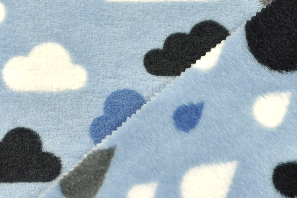 Dieses tolle Wellness Fleece kann von beiden Seiten verarbeitet werden - Ihrer Kreativität sind keine Grenzen gesetzt Fl5158 Wellnessfleece Wolken Blau(1) Fleece Wende-Wellness-Fleece - Wolken und Regentropfen - Blau