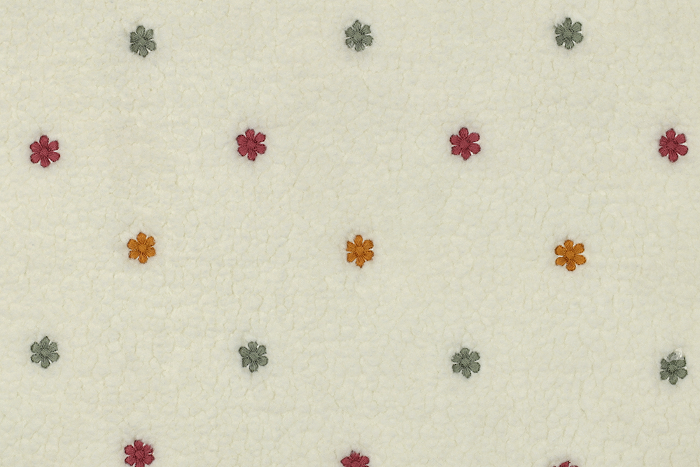 Flauschiger Teddystoff in Ecru mit Blumenstickerei – für warme Kleidung, Decken, Kissen und Accessoires. Fl5232 Fleece Blumen Gestickt S4y Fleece Sherpa Fleece - Gestickten Blumen