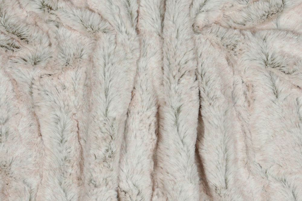 Traumhaft flauschiges Kunstfell mit unregelmäßiger Struktur Fp1093210 Fellimitat Kaninchen Rosa Jacke Fellstoffe Rosa Flauschkaninchen - Fellimitat
