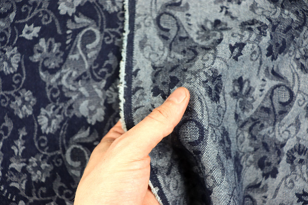 Schwerer, robuster Jeansstoff mit eingewebtem Design im eleganten Stil Js5056 Jeans Jacquard Paisley S4 Jackenstoffe Jeans-Jacquard - Floral Paisley
