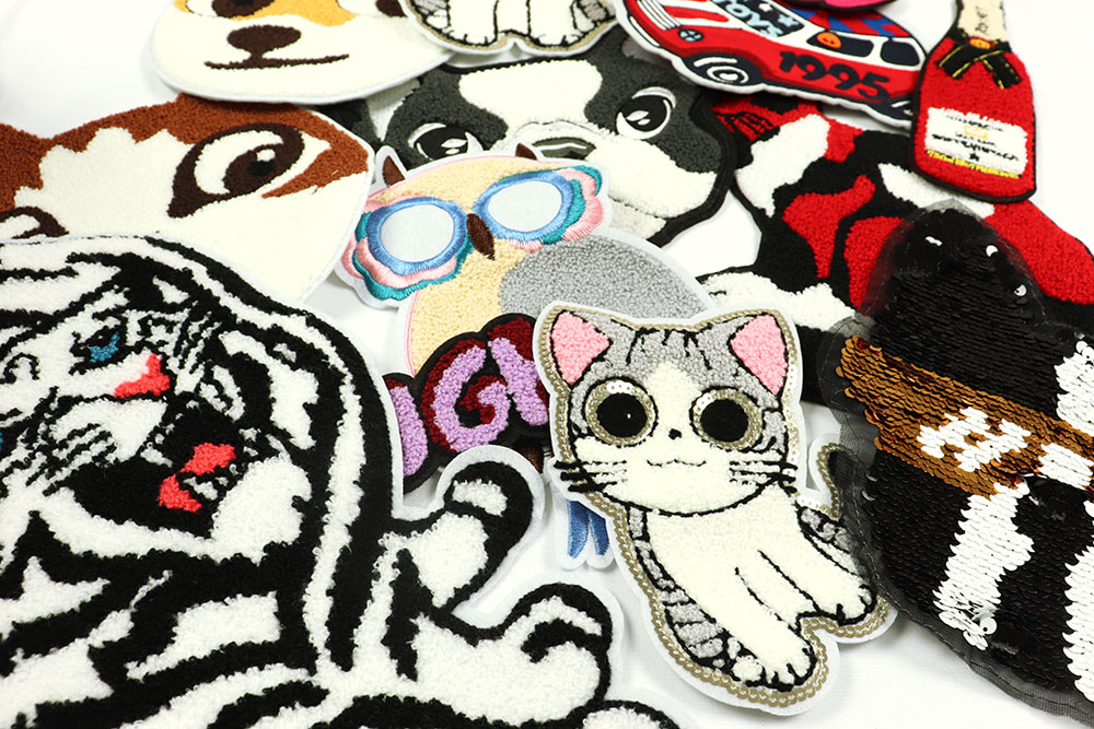 Super witziges Überraschungs-Set mit hochwertigen Patches zum Aufnähen Kua033 Applikationen Bastelpakete Applikationen zum Aufnähen - Set - 10 Stück
